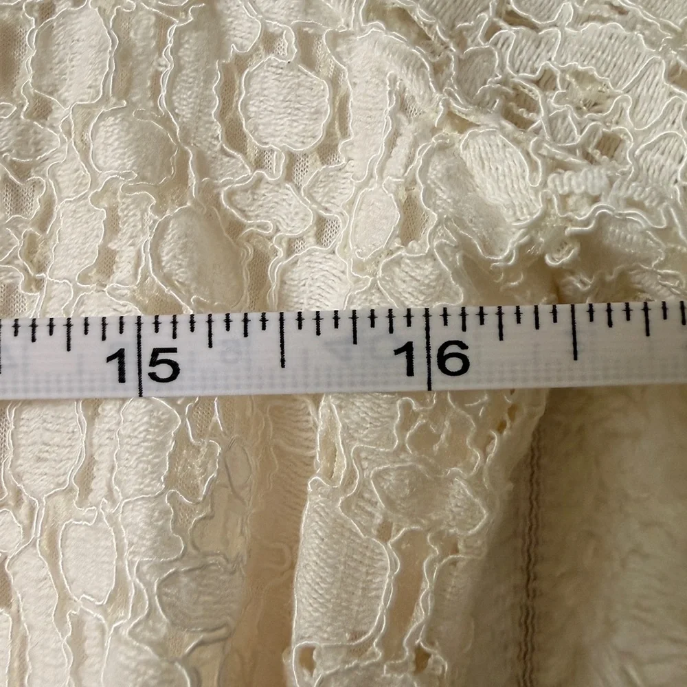Banana Republic Ivory Floral Lace Bell Sleeve Blouse Boho Romantic Small